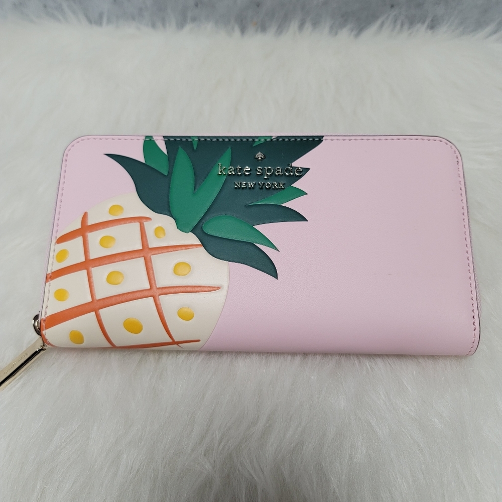 Kate Spade Pineapples Zip around Wallet - Picture 1 of 4